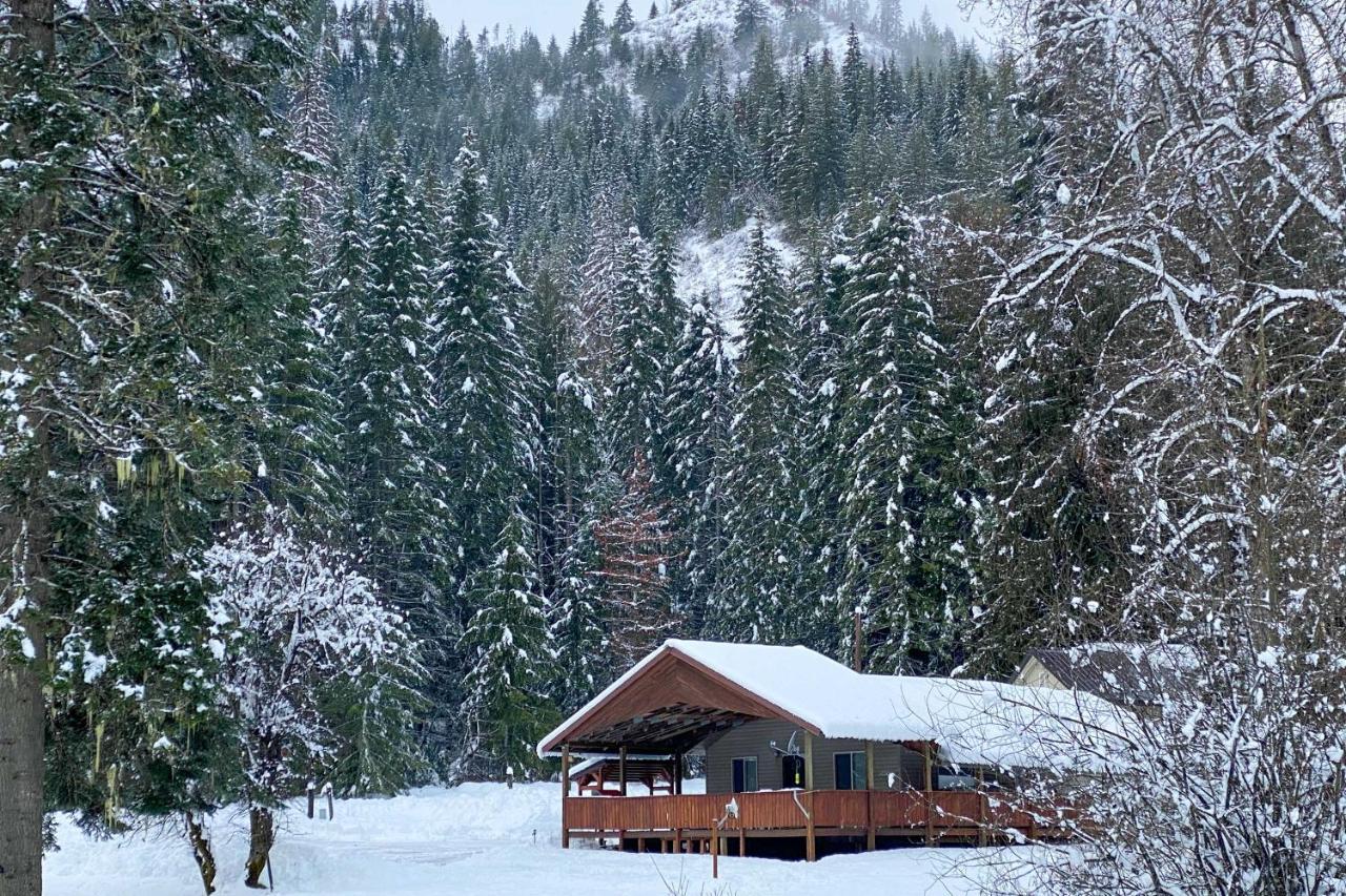 Private 2-Acre Retreat With Mtn Views, Walk To River Saint Maries Exteriör bild